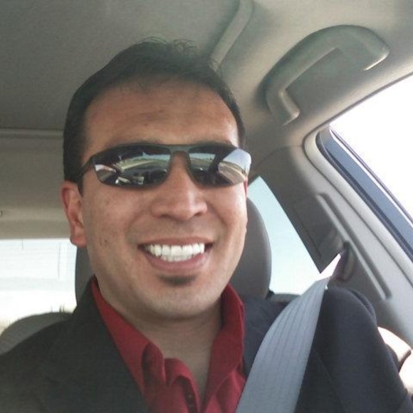 Meet your Posher, Carlos - Picture 3 of 4